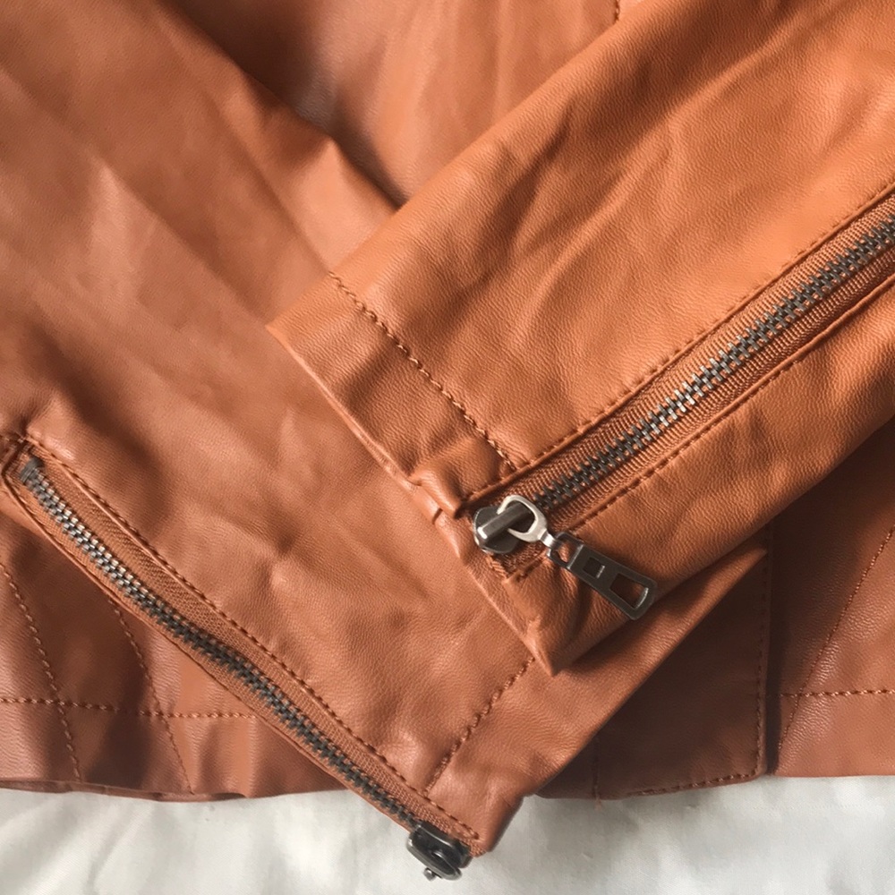 LIRA jacket from Pacsun - Picture 4 of 5